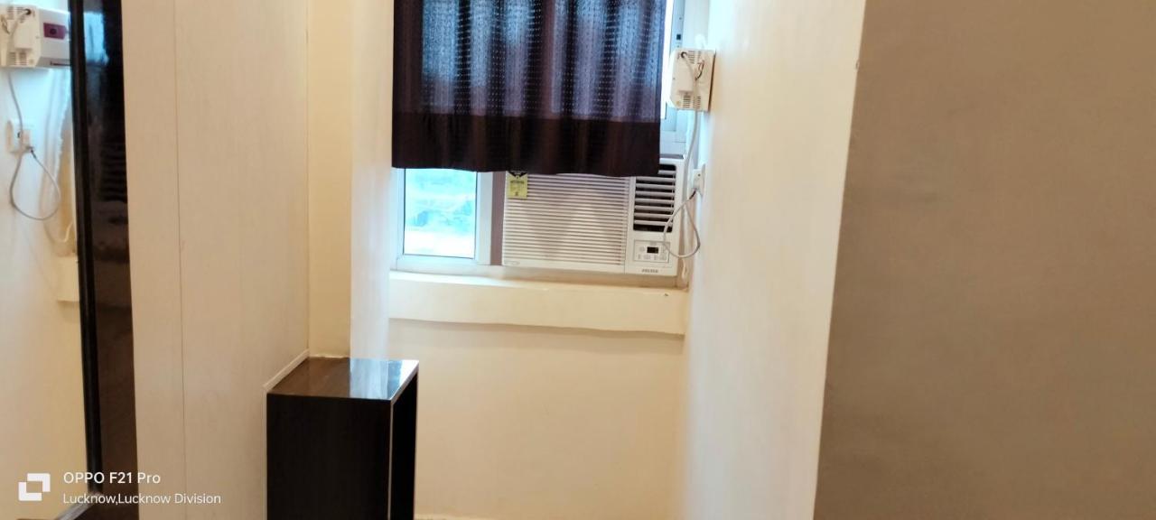 Hotel Kbs Lucknow Eksteriør billede